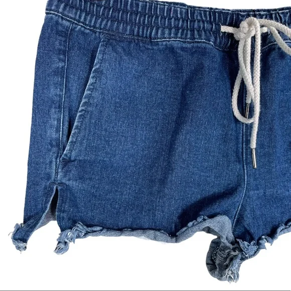 UO BDG Pull On Denim Short - Picture 5 of 5